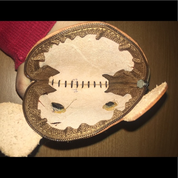 Handmade Genuine Leather Mouse Coin Pouch - Picture 3 of 7